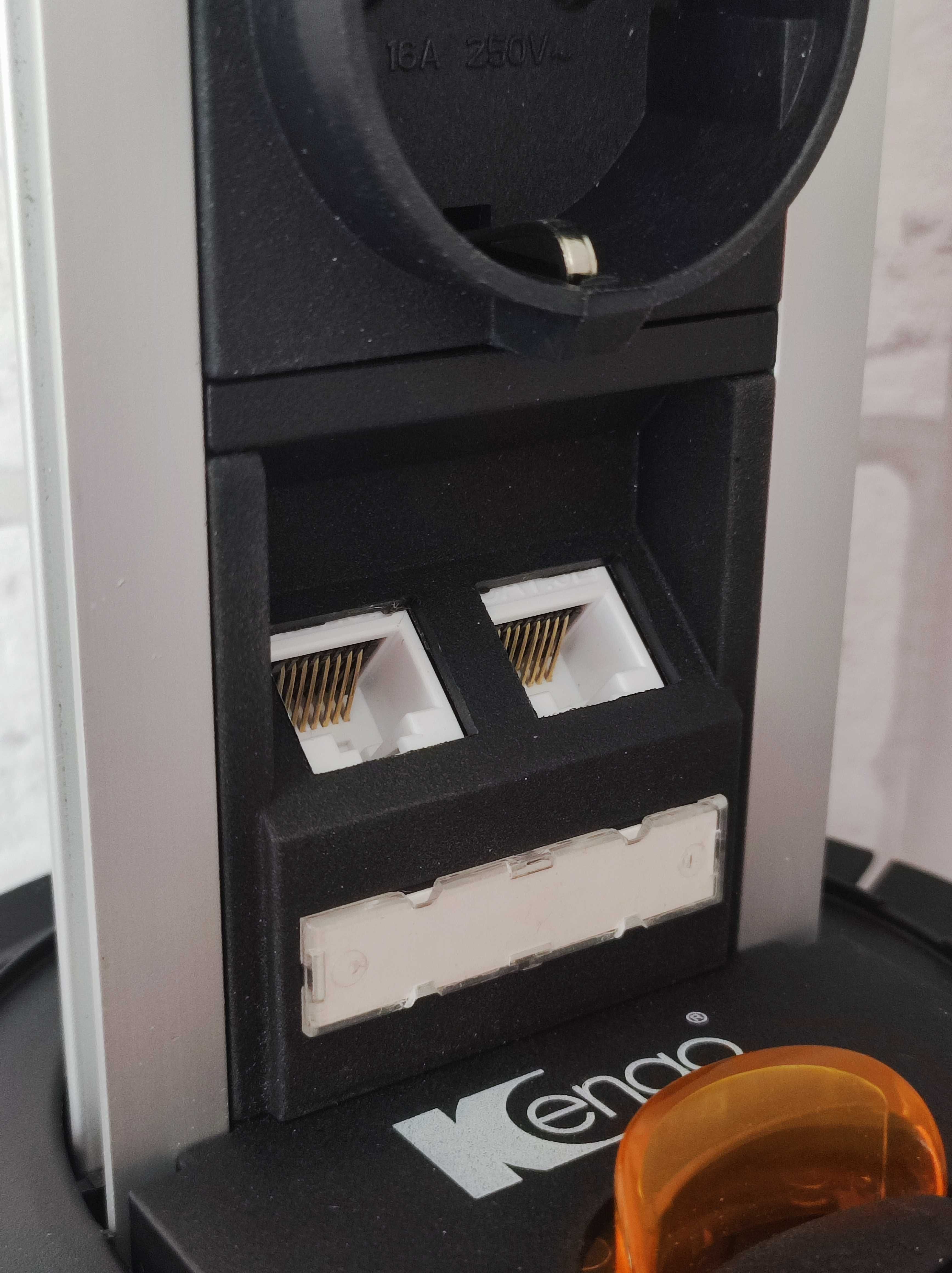 Gniazdo, Listwa Elektryczna blatowa Kengo srebrna 3 x gniazdo, 2 x USB