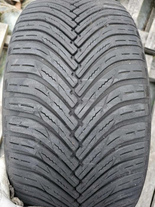 Całoroczna Maxxis 225/45 R18 6mm
