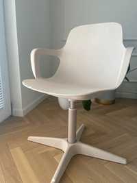 krzesło obrotowe ikea