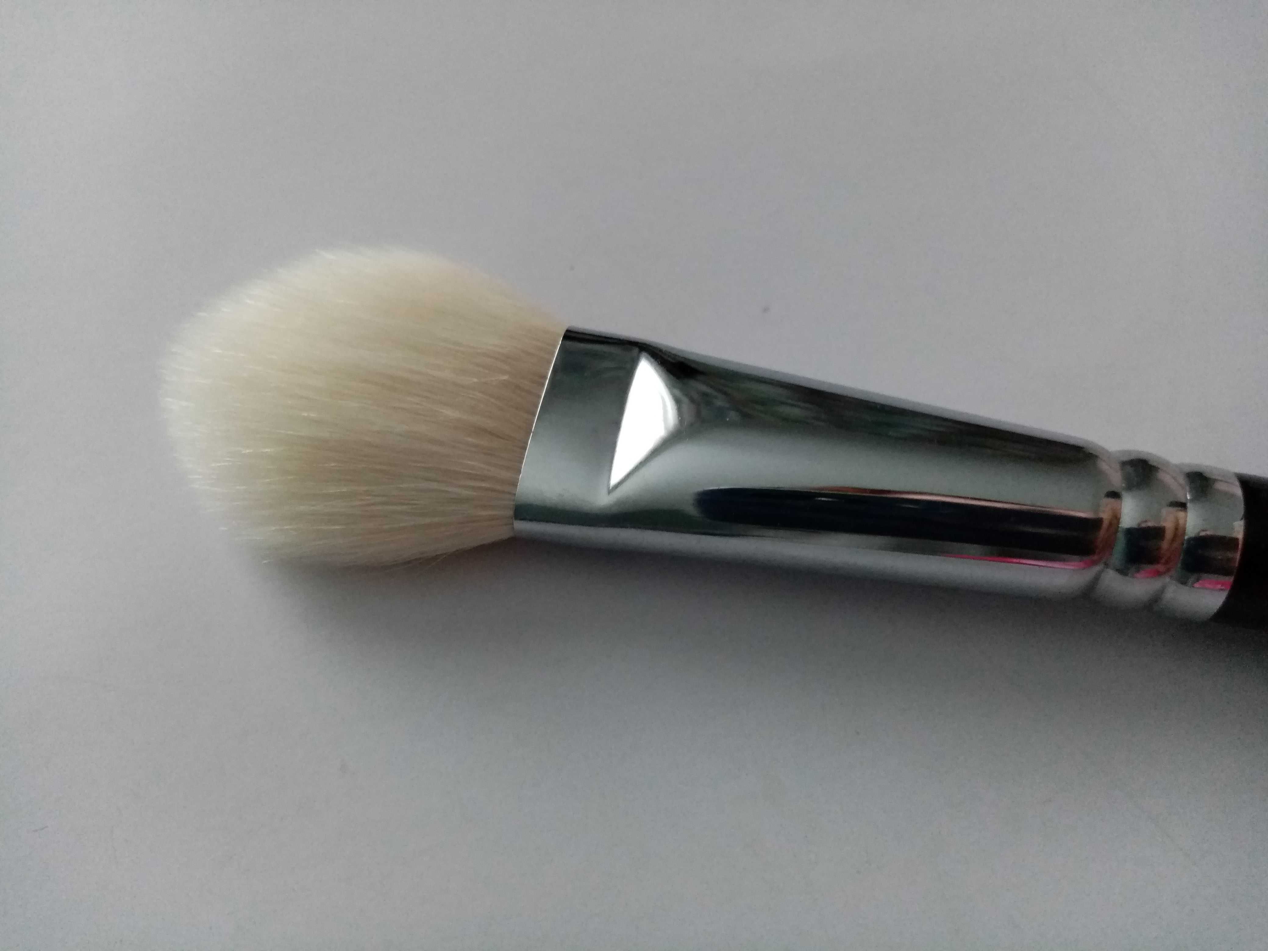 Zoeva Luxe Face Focus 114  Odb osobisty