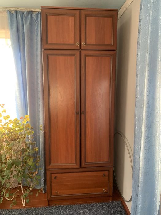 Шафа 2 шт з антресолями