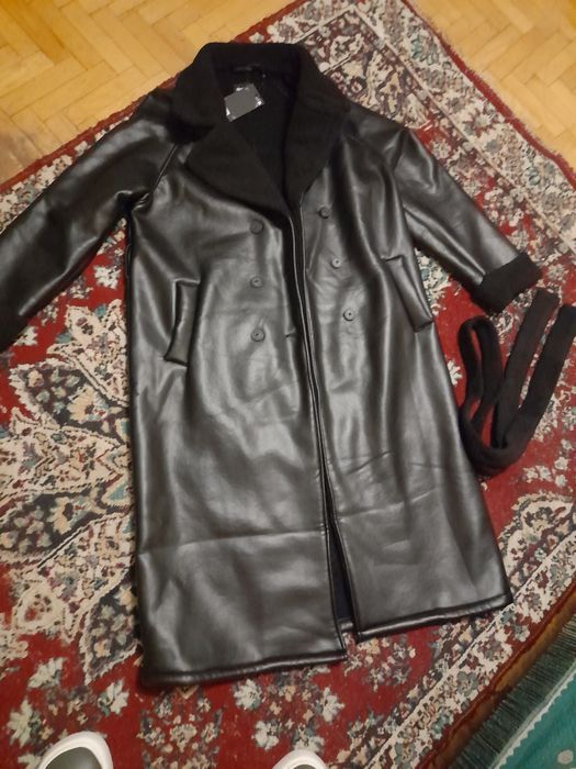 Нові речі з бірками.