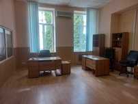 Офис 60м2 - 2 кабинета  в ТЦ Дом и Интерьер. Центр. Б/п парковка. Свет