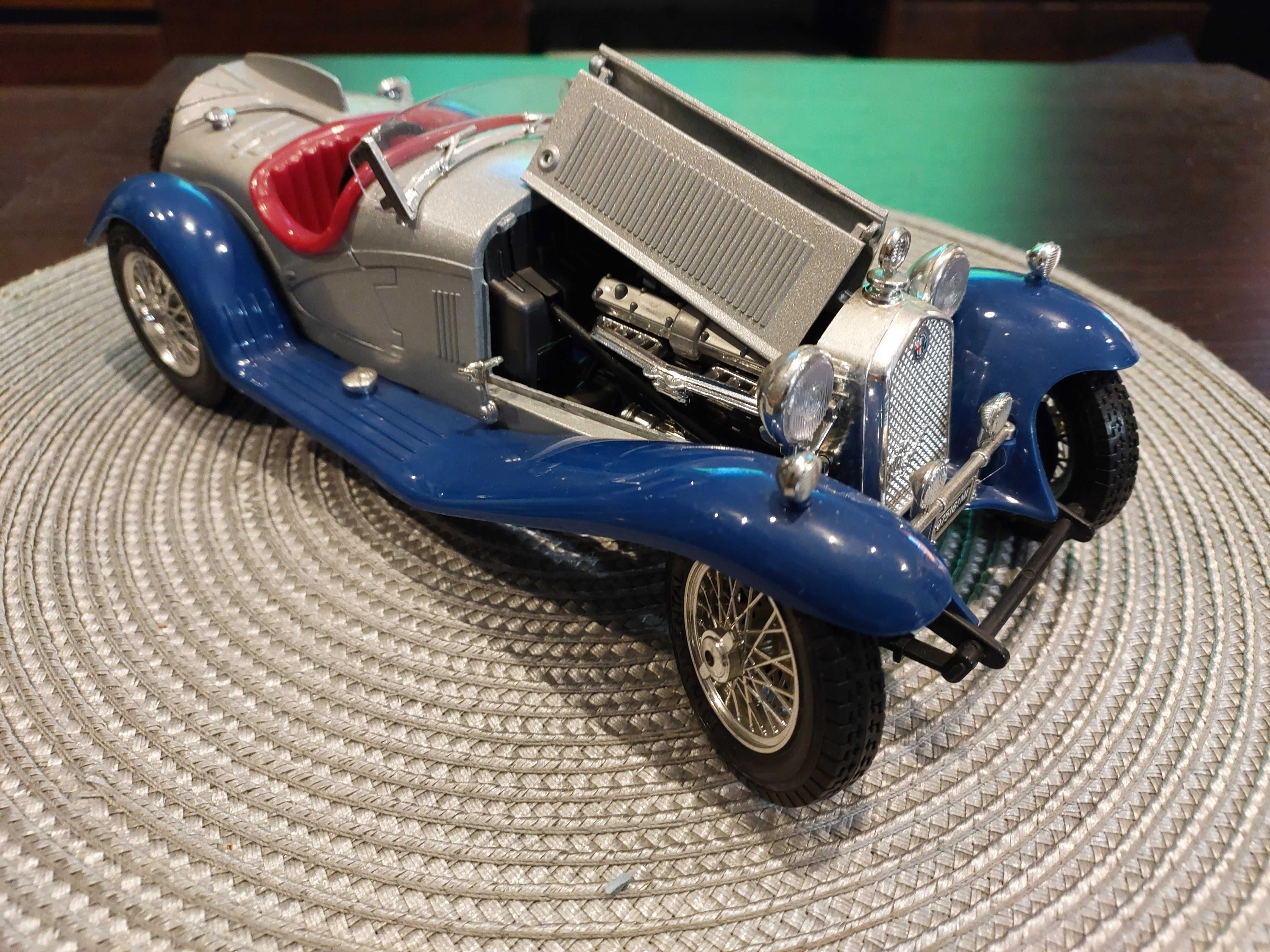 Alfa Romeo 2300 Spider 1932 1/18 Bburago