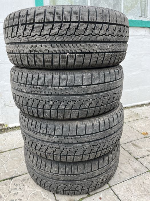 Автошини.205/50R17
