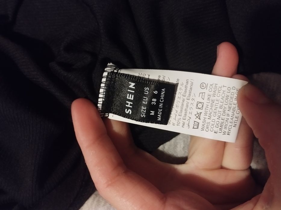 женское чёрное платье