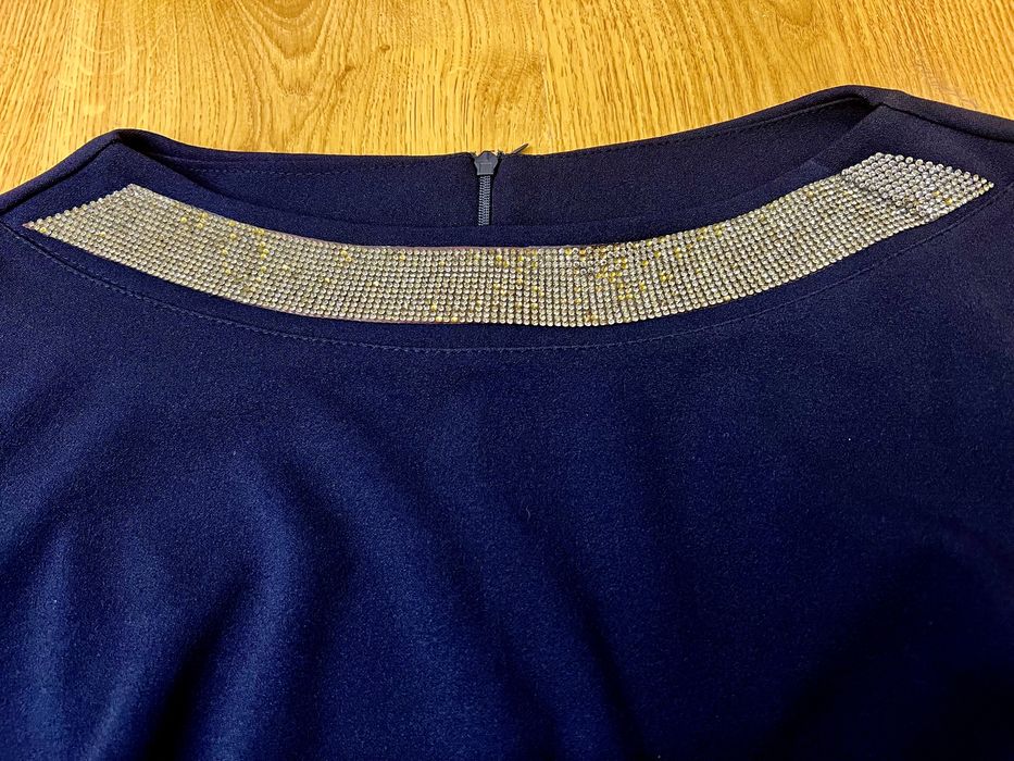 Сукня темно синього кольору