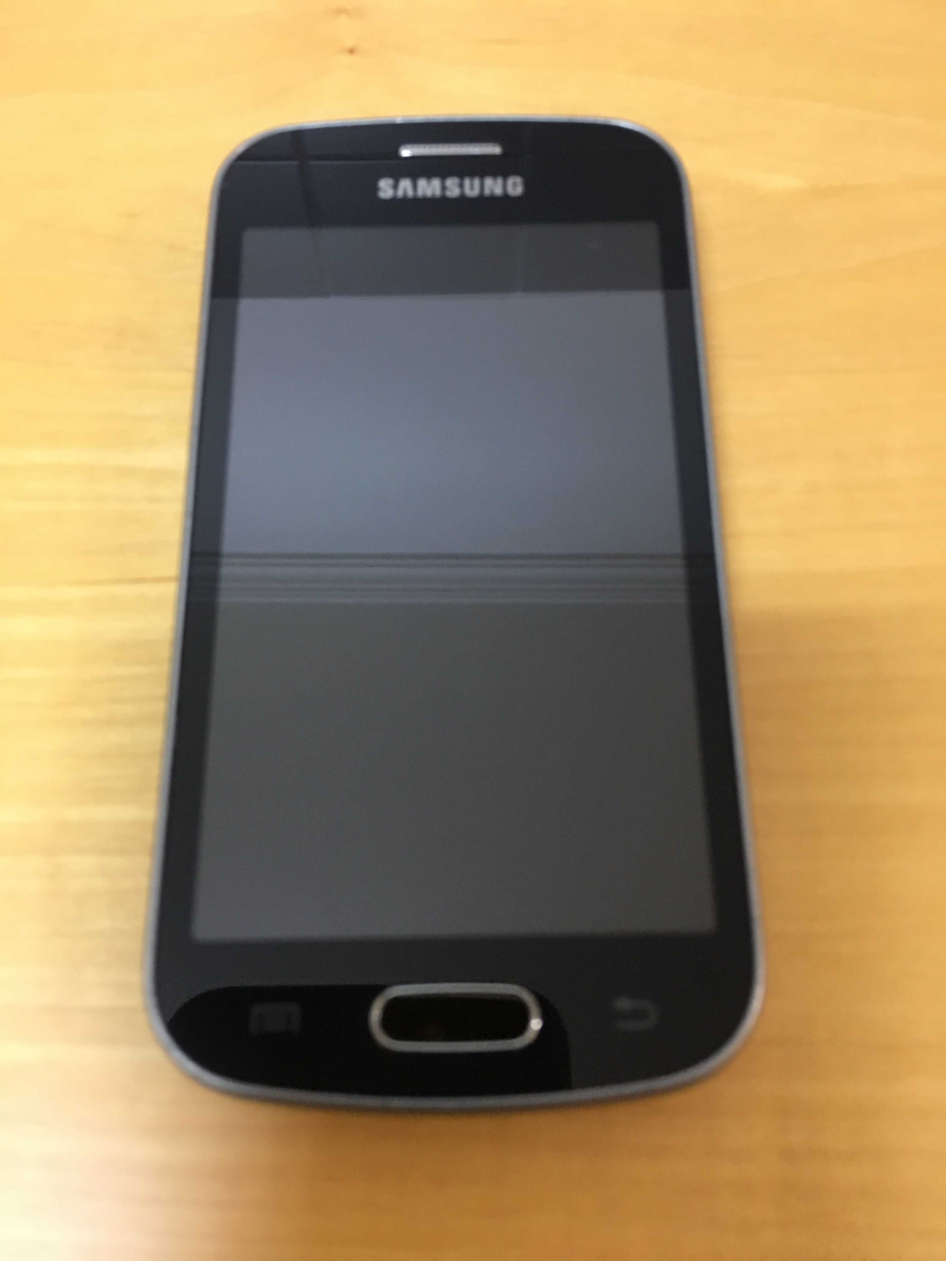 Telemóvel Samsung Galaxy Fresh GT-S7390 para peças (portes incluídos)