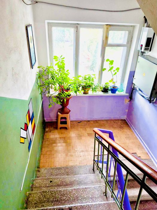 Продам елітну трикімнатну квартиру в центрі міста - 100 м².