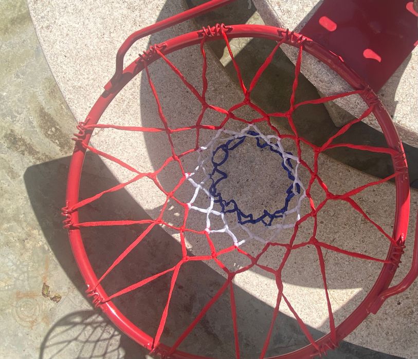 Cesto de basquetebol NOVO