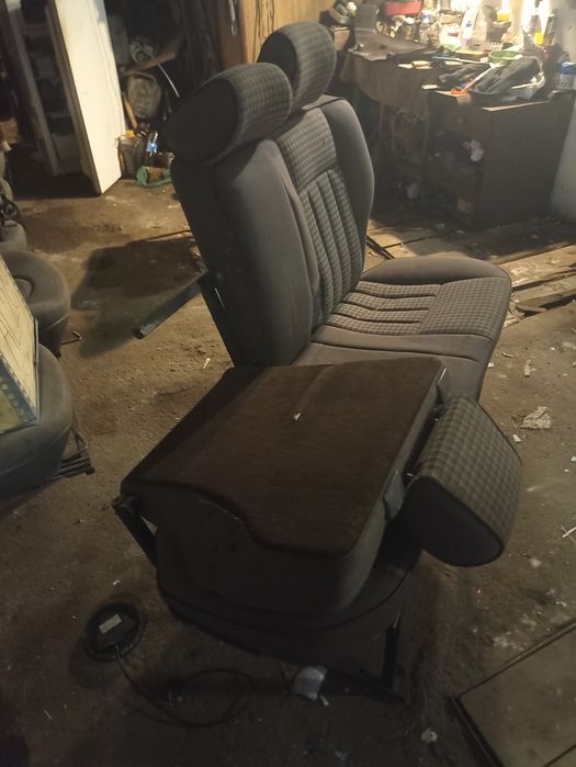 Продам крісла для буса