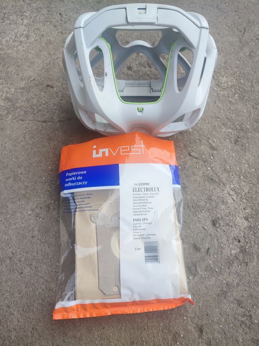 Electrolux Airmax koszyk na worki+4 worki papierowe