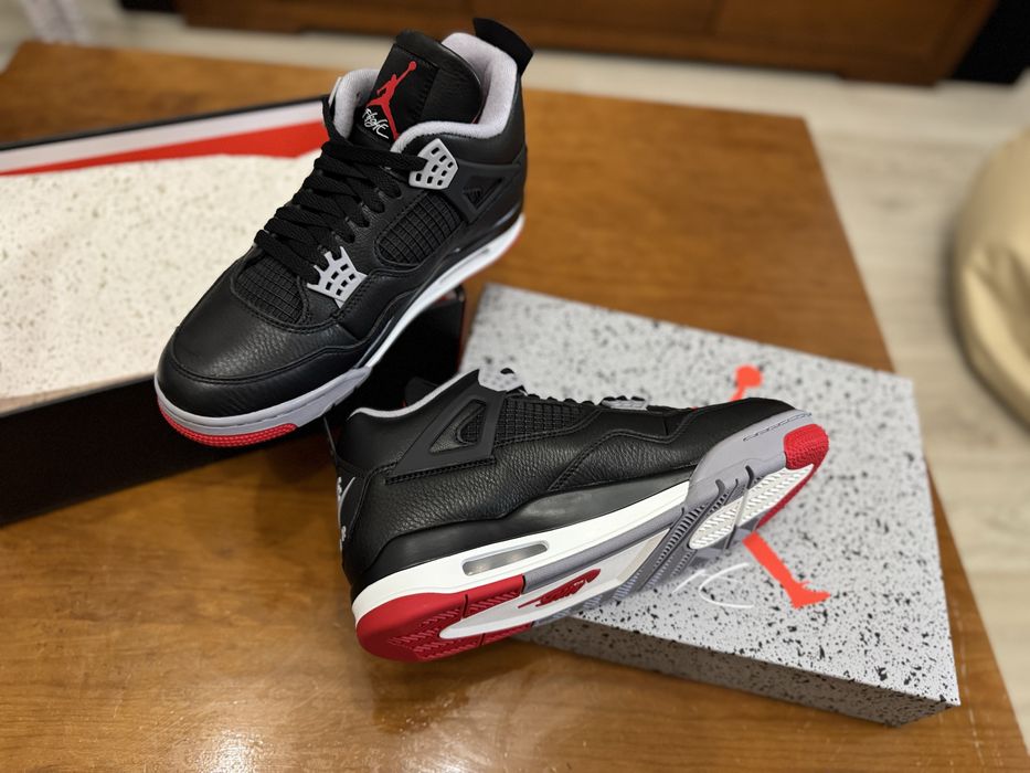 Jordan 4 Retro “Bred”