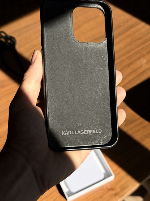 Capas Karl Lagerfeld para iphone 14 pro max