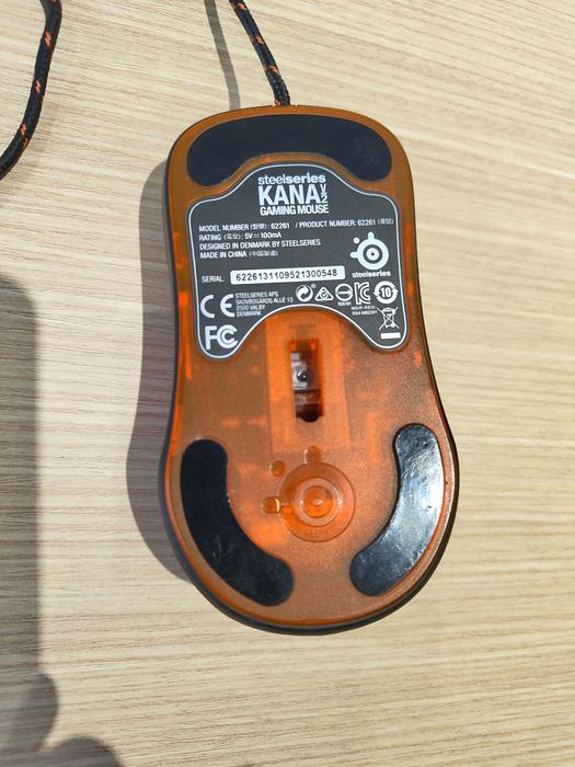 Rato SteelSeries Kana V2 (sem scroll)