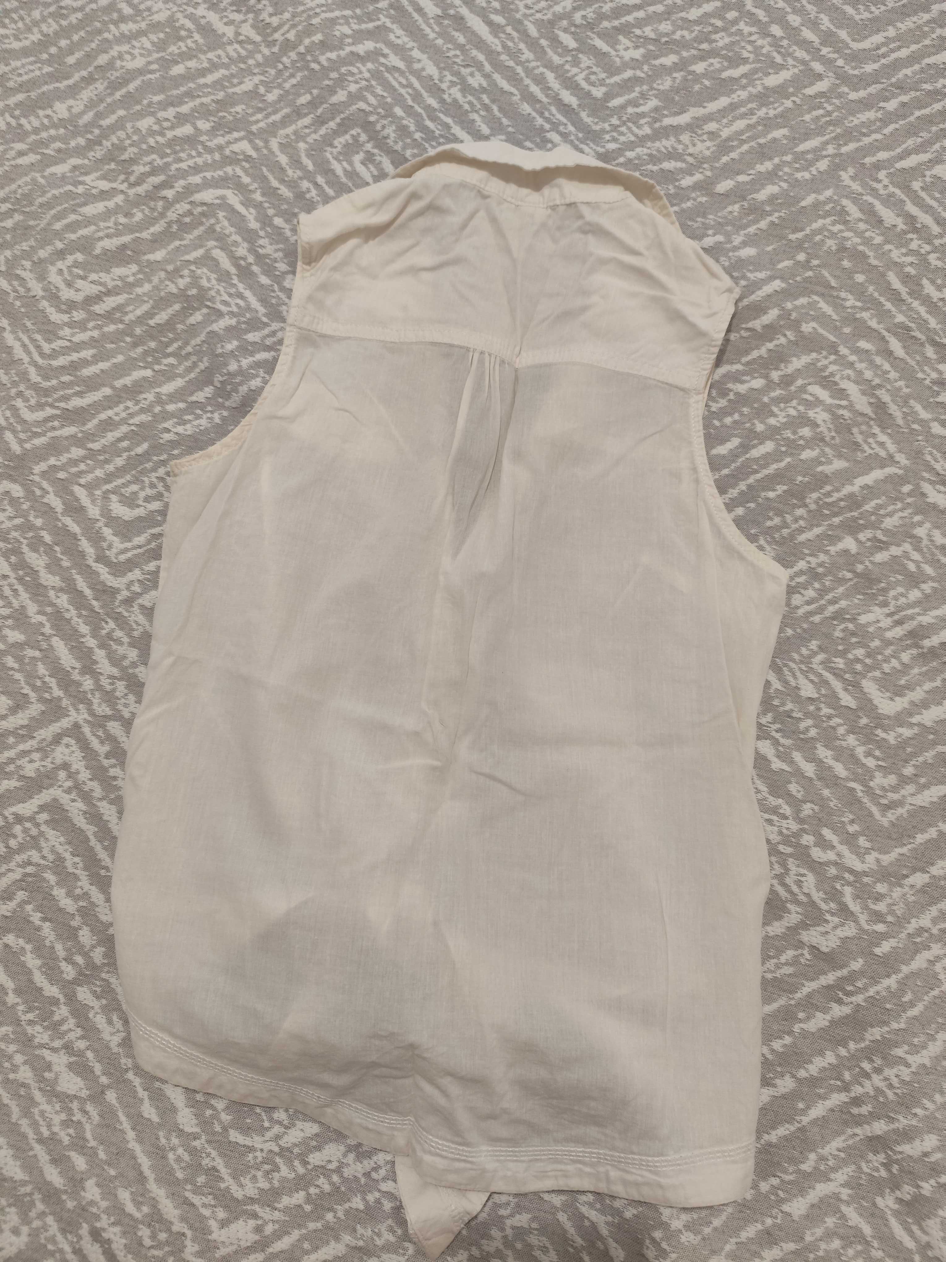 Top branco tipo camisa