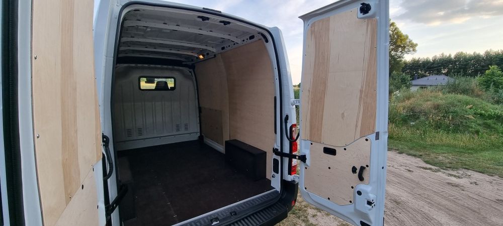 Zabudowa bus w sklejkę Man Mercedes Master Sprinter