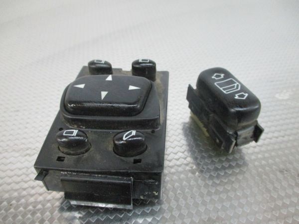 Comando / botão / interruptor vidros trás esquerdo MERCEDES-BENZ Class