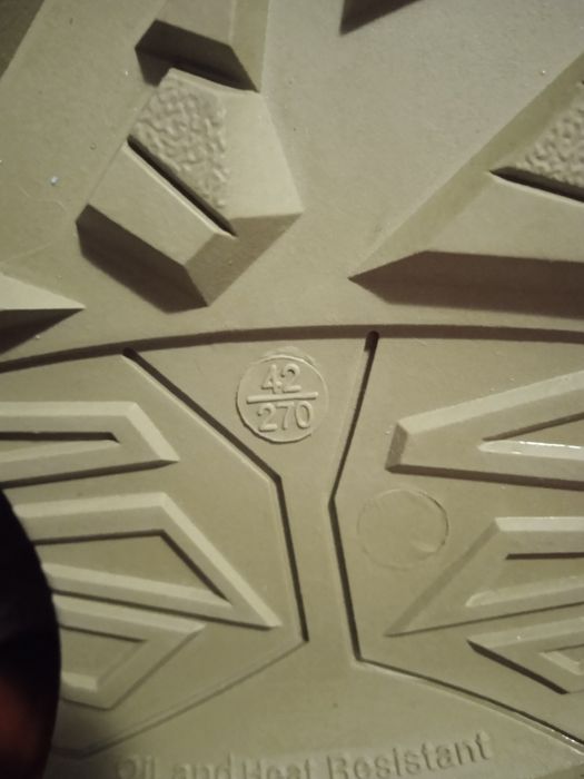 Ботинки мужские 42 розмера