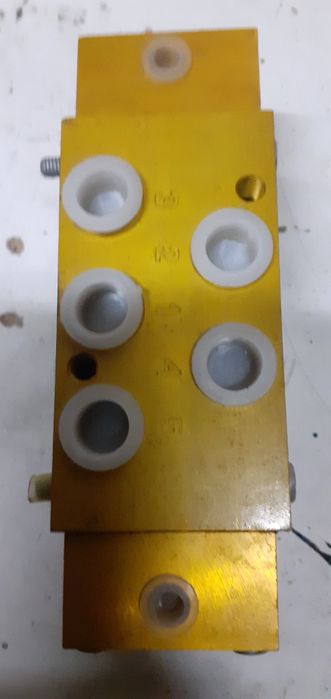 Zawór pneumatyczne łucznik 611-G3/8-52-16.0-B