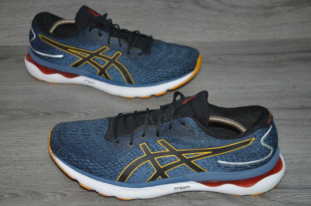 Продам кросівки Фірма ASICS GEL-Nimbus 24 .