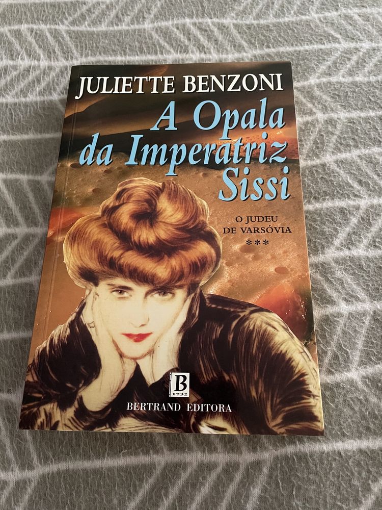 Livro “A Opala da Imperatriz Sissi” de Juliette Benzoni