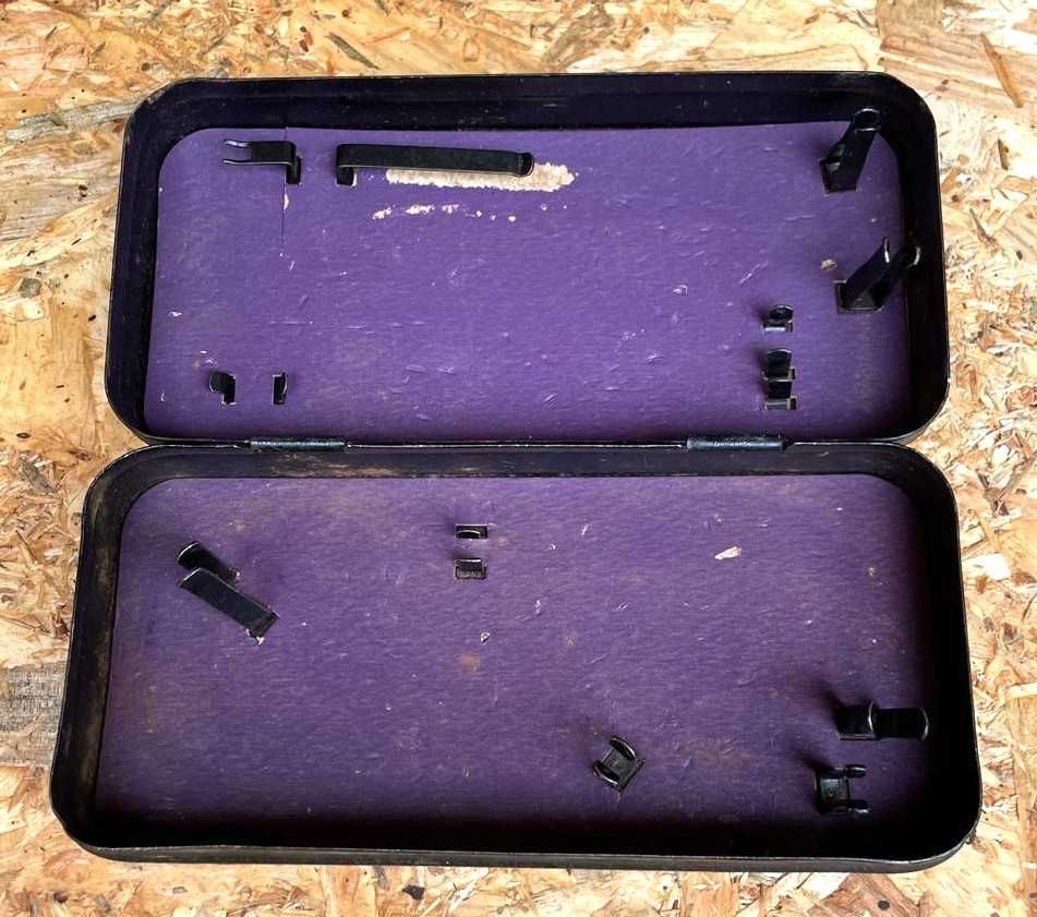 Caixas de ferramentas antigas para coleção