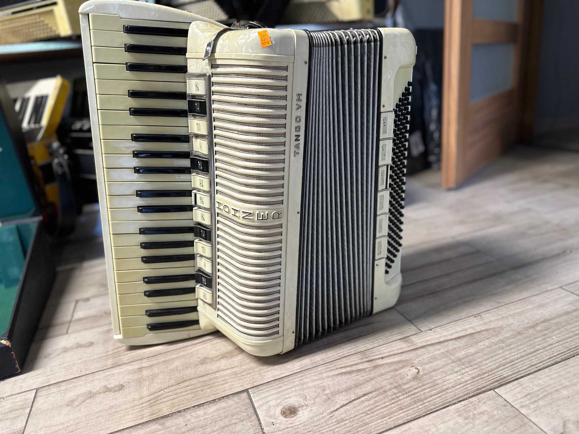 Akordeon Hohner Tango VM 120 B 4CH +futerał faktura