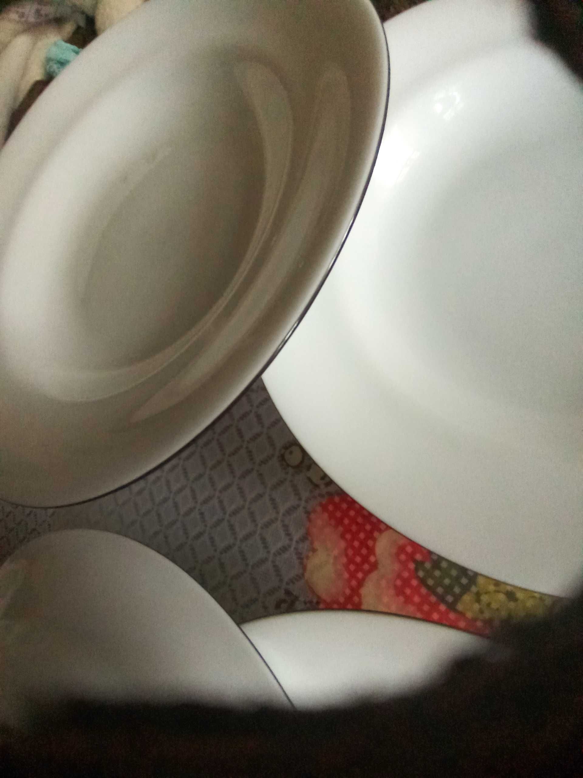 Sześć głębokich talerzy porcelana chińska