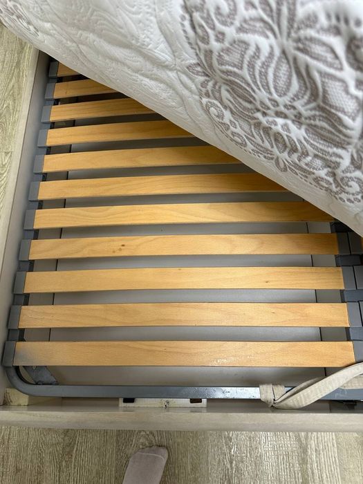 Ліжко двоспальне