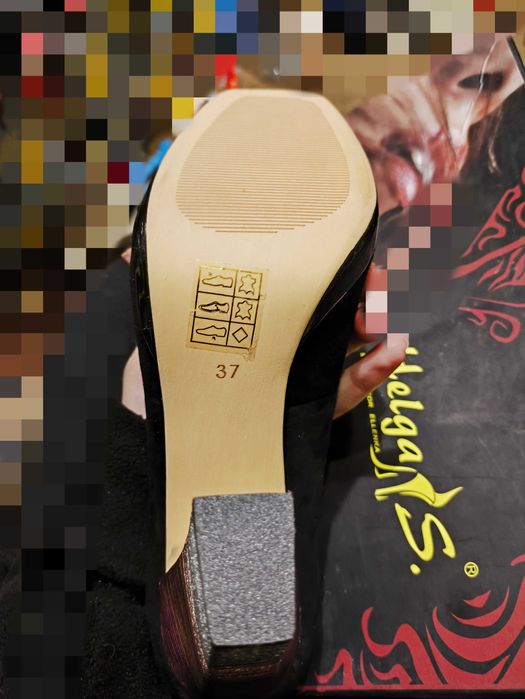 Туфли босоножки новые на каблуке кожа замшевые Helga Германия срочно