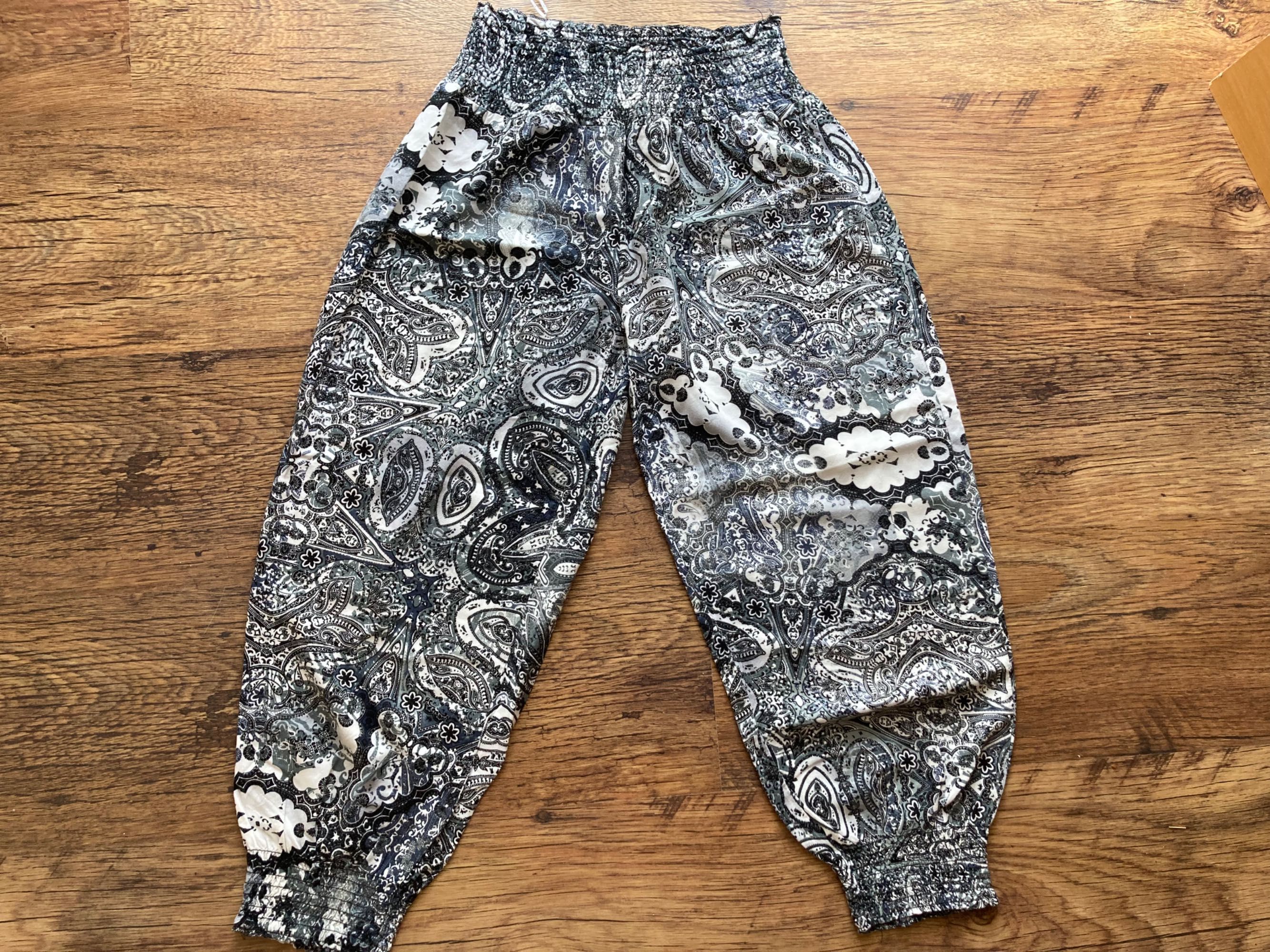 Spodnie Janina 3/4 letnie rozm. 36 c&a