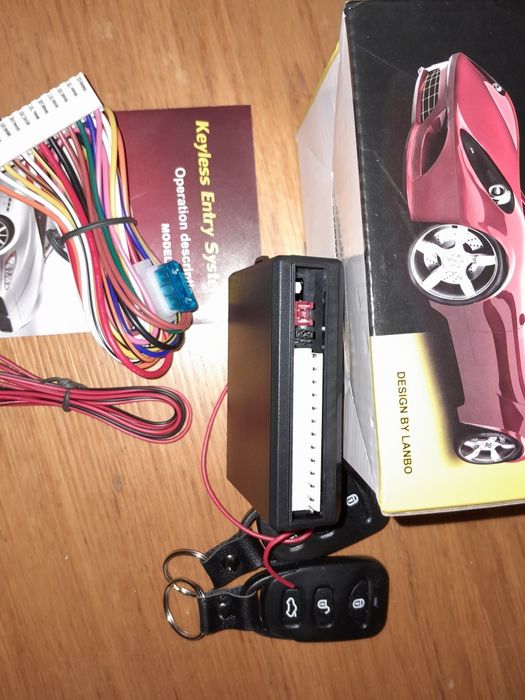 Універсальний контррлер центральеого замка LB-405