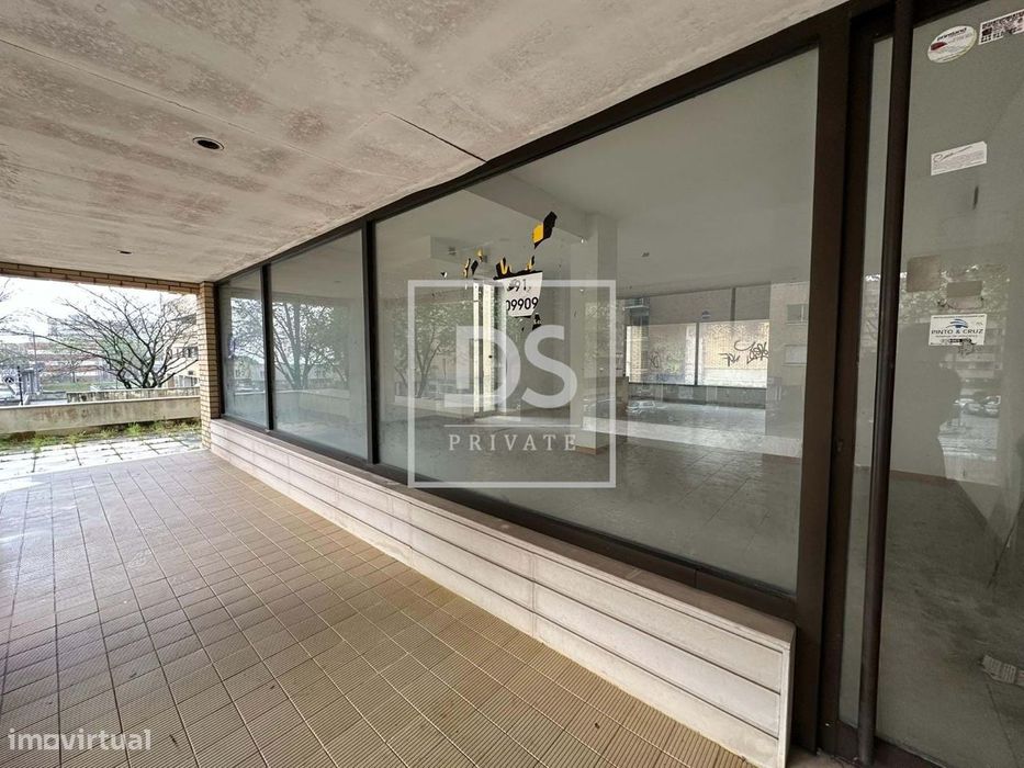 Loja Comercial - Central Camionagem, Braga