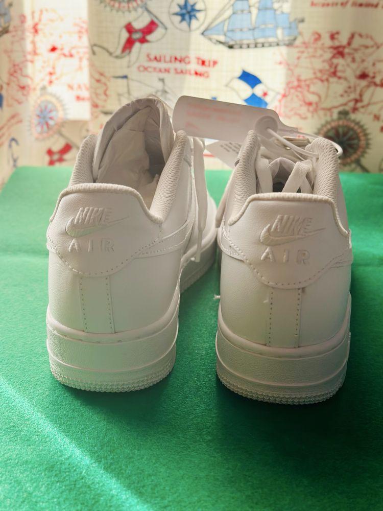 Nike Air Force. F1