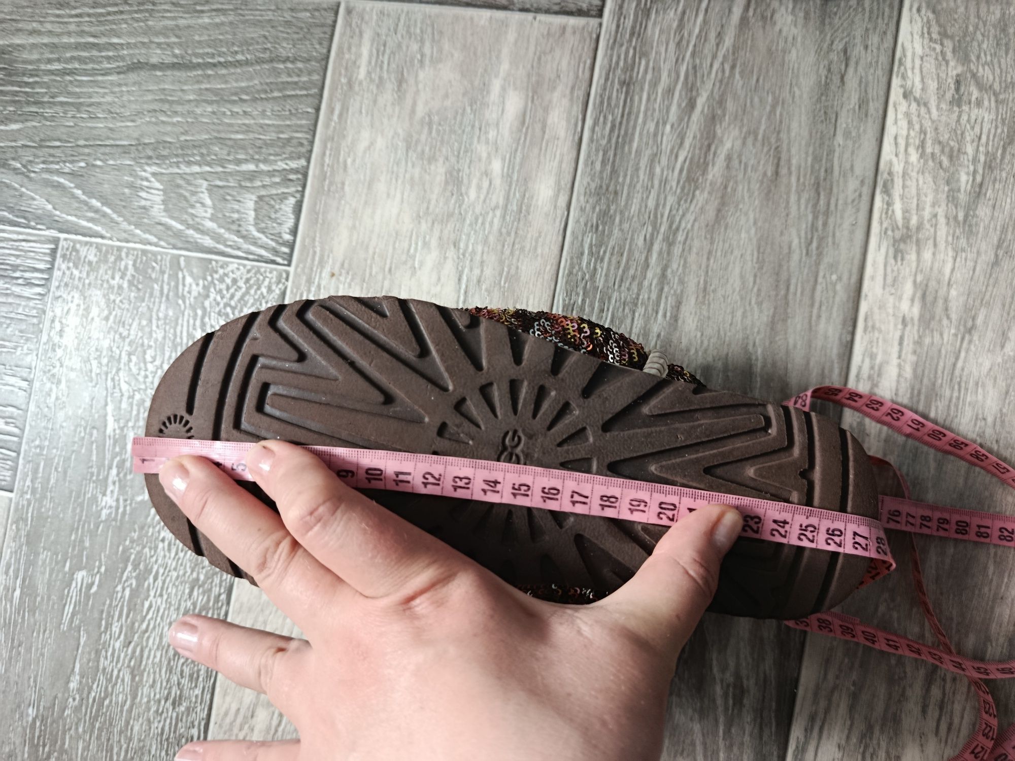Золотисті UGG, уггі