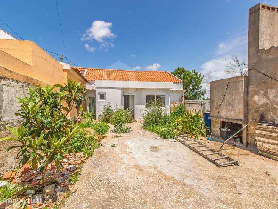 Vende Moradia T3 - Ericeira 23 km, A Casa das Casas