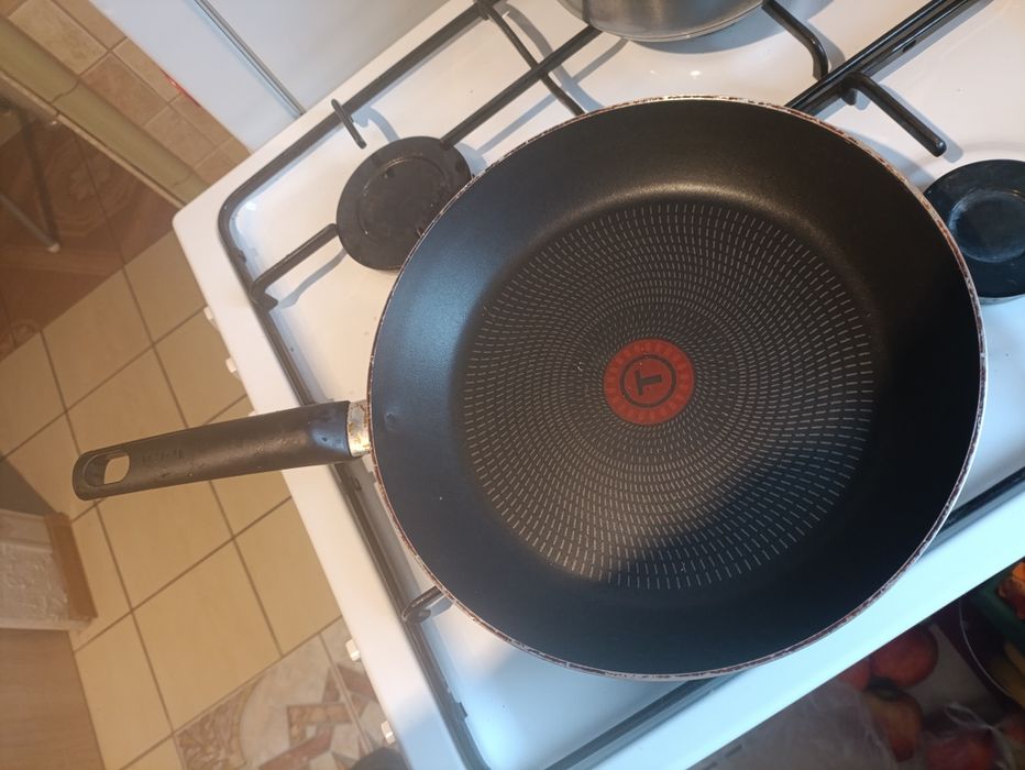 Patelnia Tefal  , wysyłka