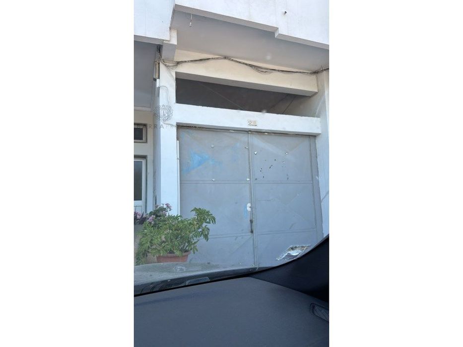 Armazém ou Loja à Venda no Centro de Almancil - Localização Estraté...