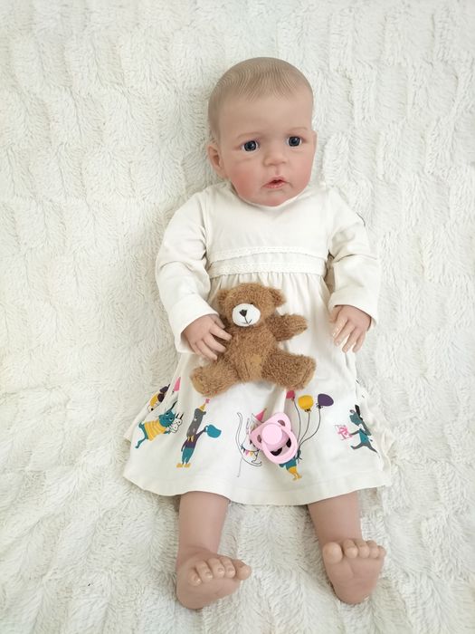 Nowa duża lalka typu Reborn