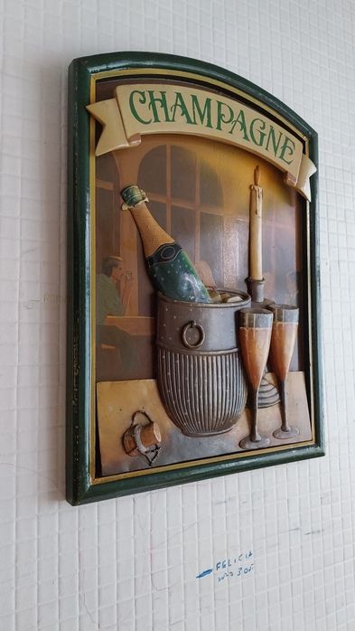 Quadro Champagne madeira 3d