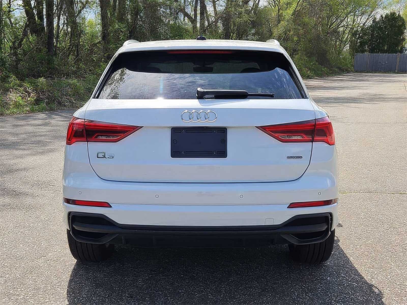 2022 Audi Q3 quattro S line Prem Plus 45 TFSi