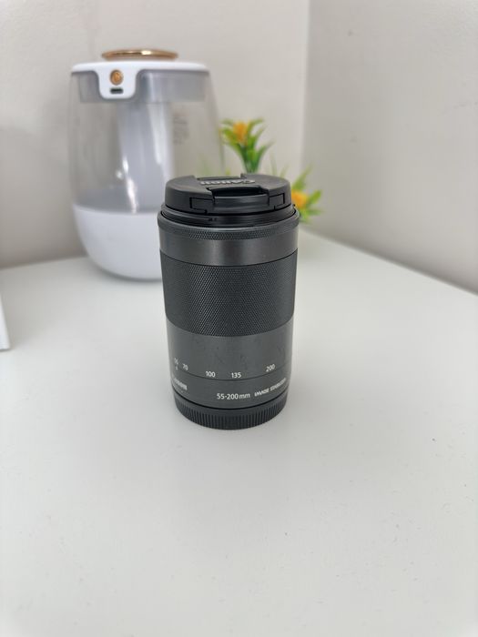 Canon EF-M 55-200mm