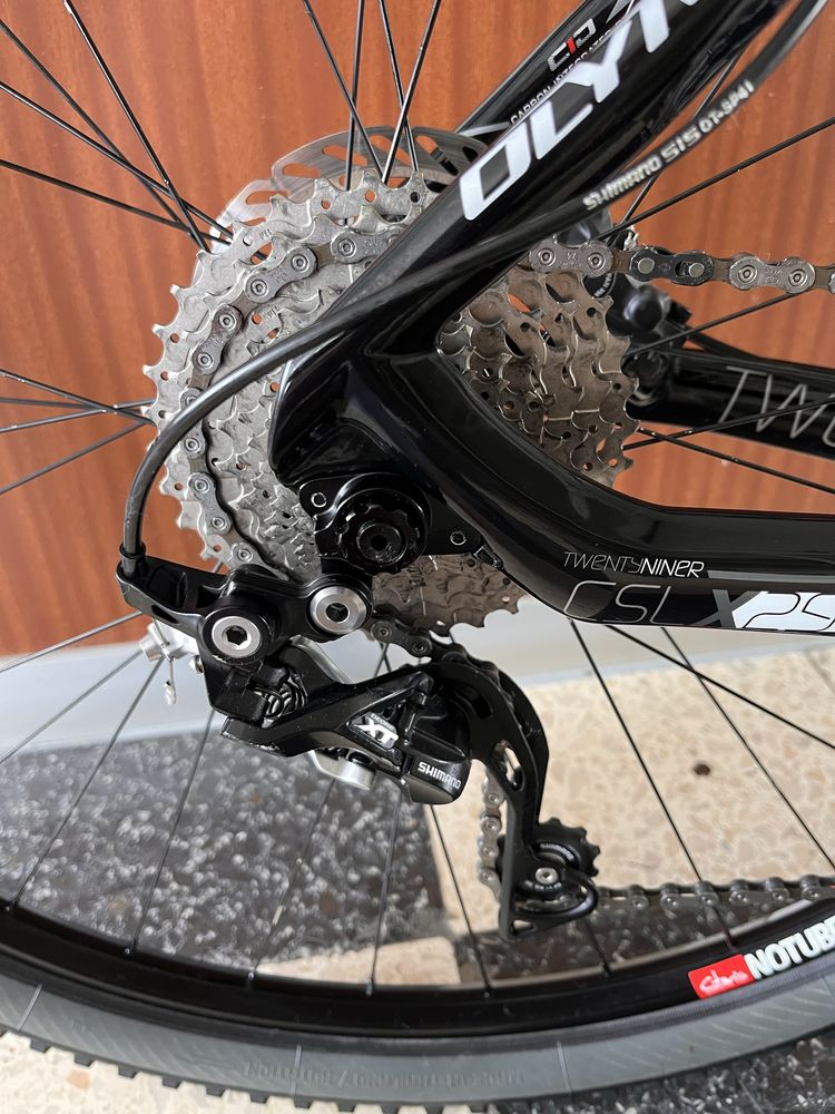 Bicicleta de Montanha / BTT Carbon Olympia CLSX 29 em excelente estado