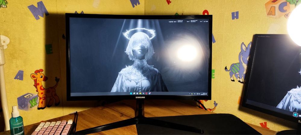Монитор Samsung C24RG50 (24")