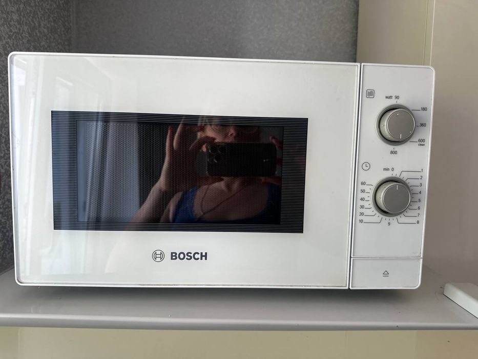 Мікрохвильова піч (НВЧ) Bosch FFL020MW0