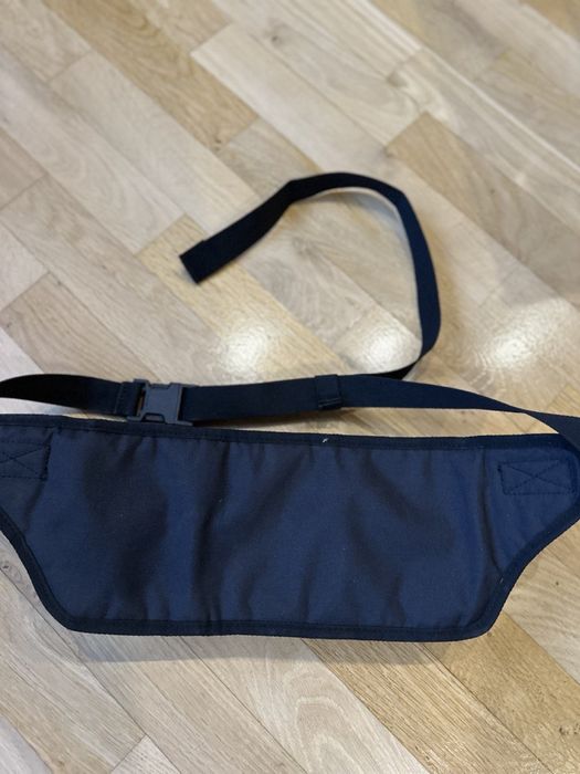 Сумка на пояс Nike