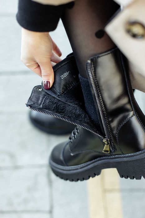 Черевики зимові жіночі (блискуча шкіра, 11 люверсів) |(23.0;23.5;24.0)