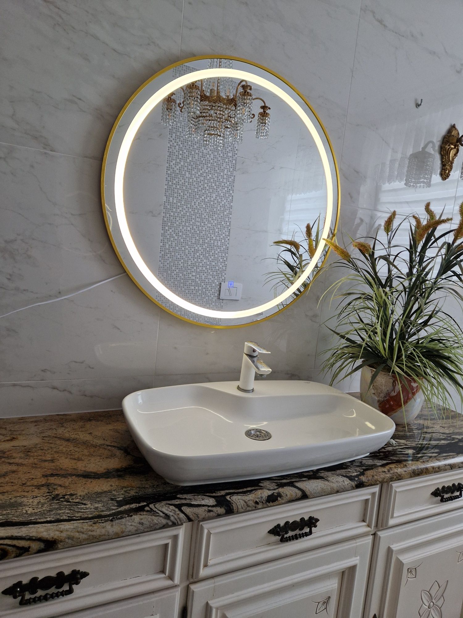 Lustro ścienne okrągłe łazienkowe podświetlane led  80 cm