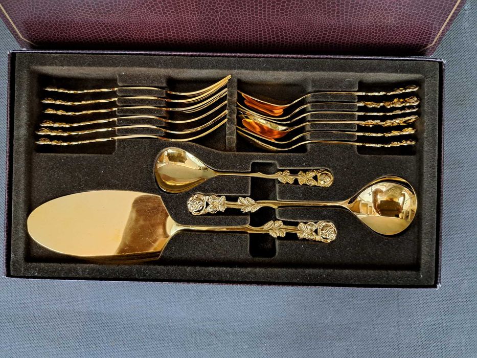 Sztućce deserowe pozłacane, zestaw